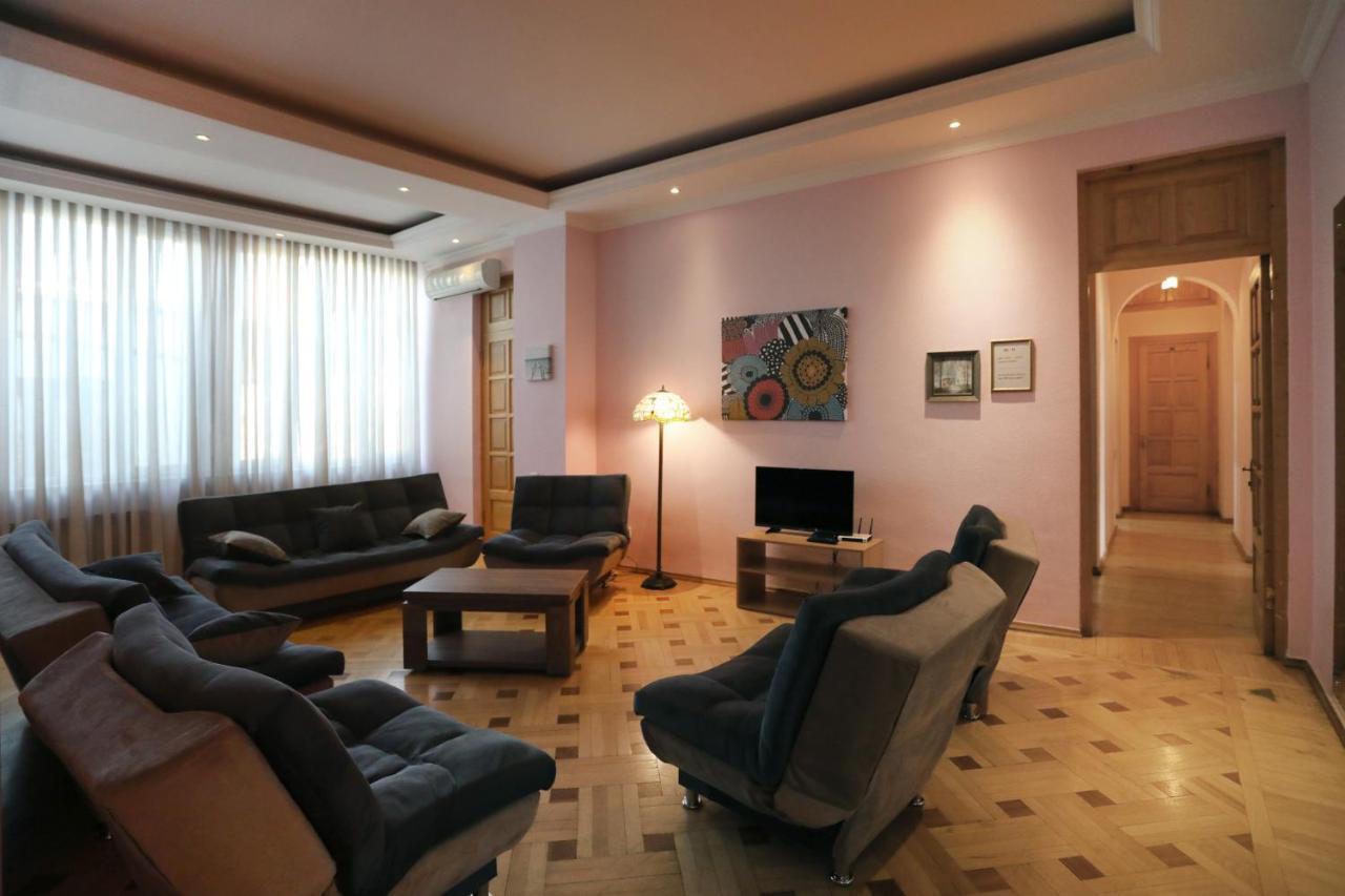 Apart-Hotel David Tbilisi ภายนอก รูปภาพ